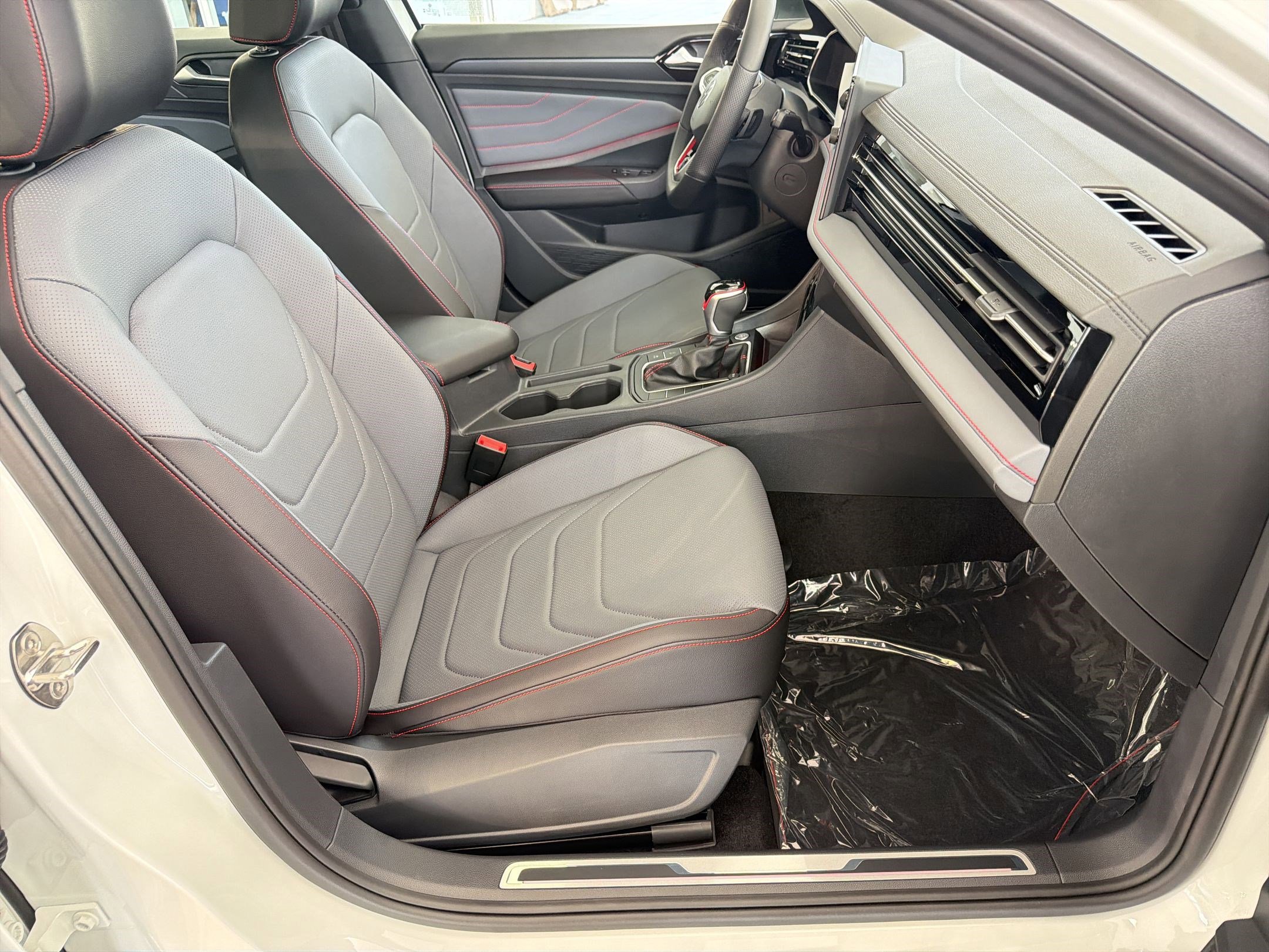New 2026 Volkswagen Jetta GLI Autobahn FWD image 30