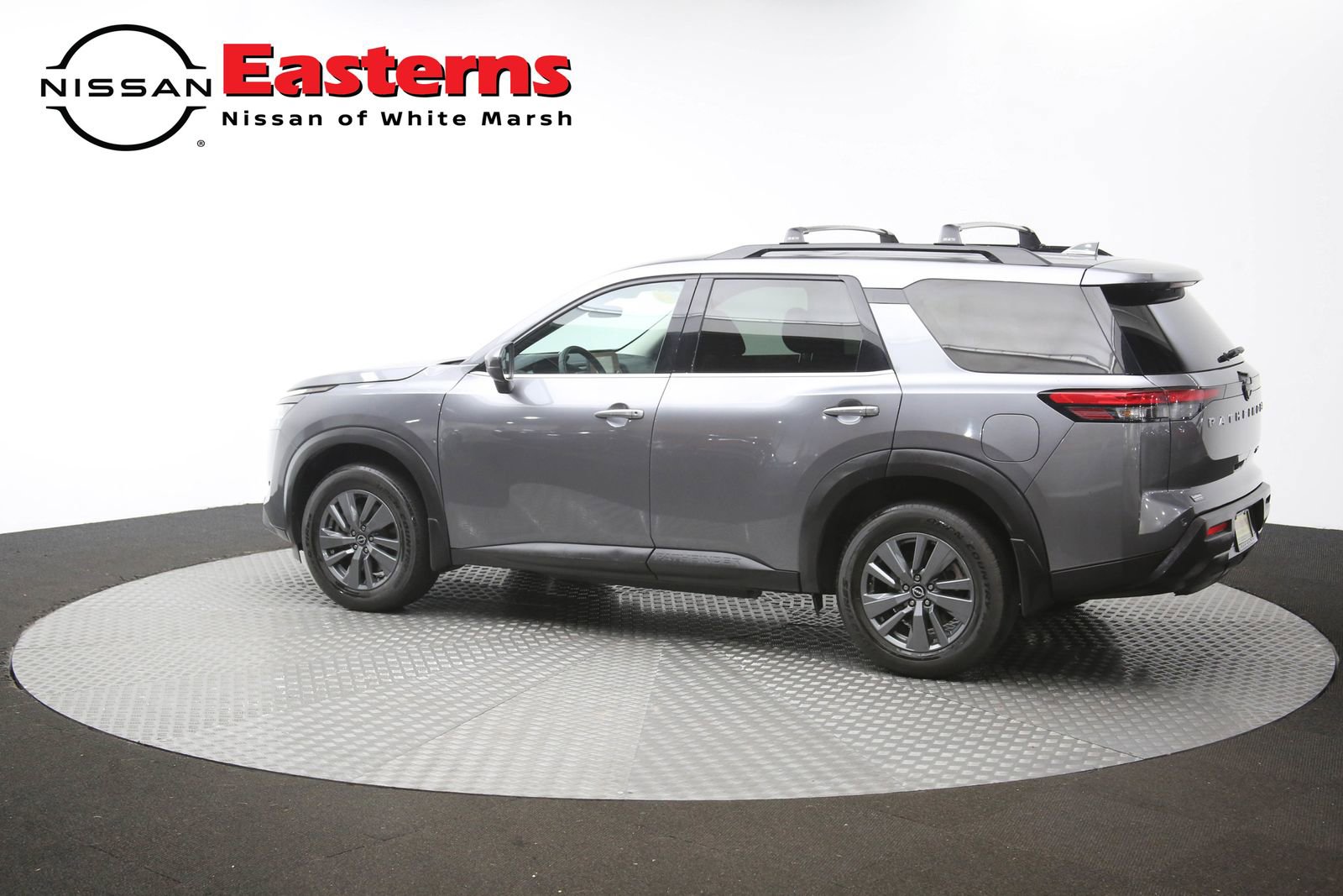 Used 2022 Nissan Pathfinder SV AWD/4WD image 59