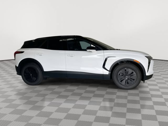 New 2025 Chevrolet Blazer EV LT AWD/4WD image 17