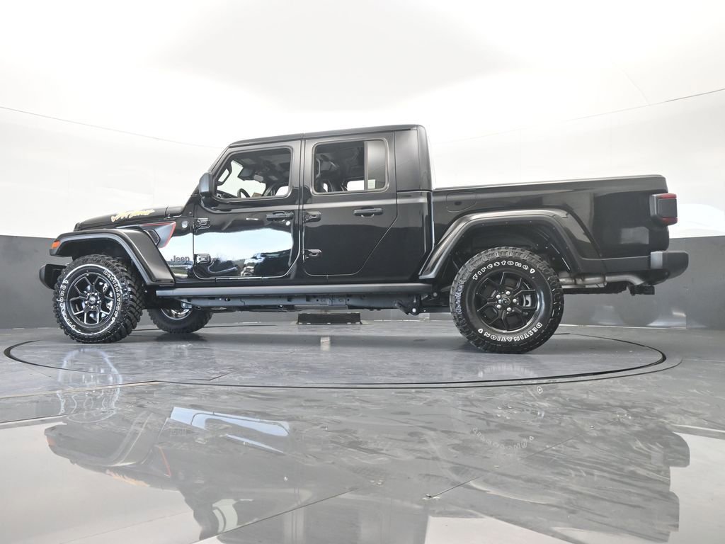 Used 2024 Jeep Gladiator Sport image 59