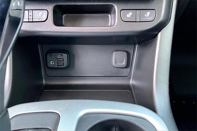 Used 2022 Chevrolet Colorado ZR2 w/ ZR2 Dusk Special Edition image 24