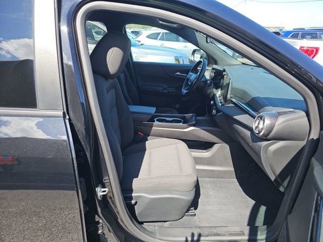 Used 2025 Chevrolet Equinox LT AWD/4WD image 10