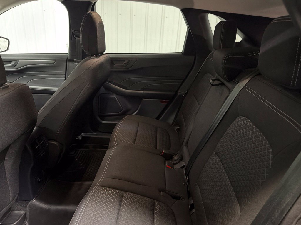 Certified 2024 Ford Escape Active AWD/4WD image 30