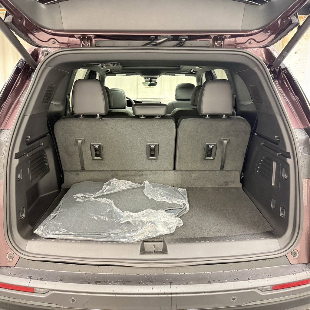 New 2026 GMC Acadia Elevation w/ Black Edition image 5