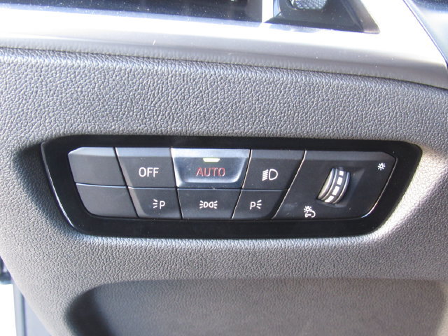 Used 2025 BMW M2 w/ Lighting Package RWD image 31