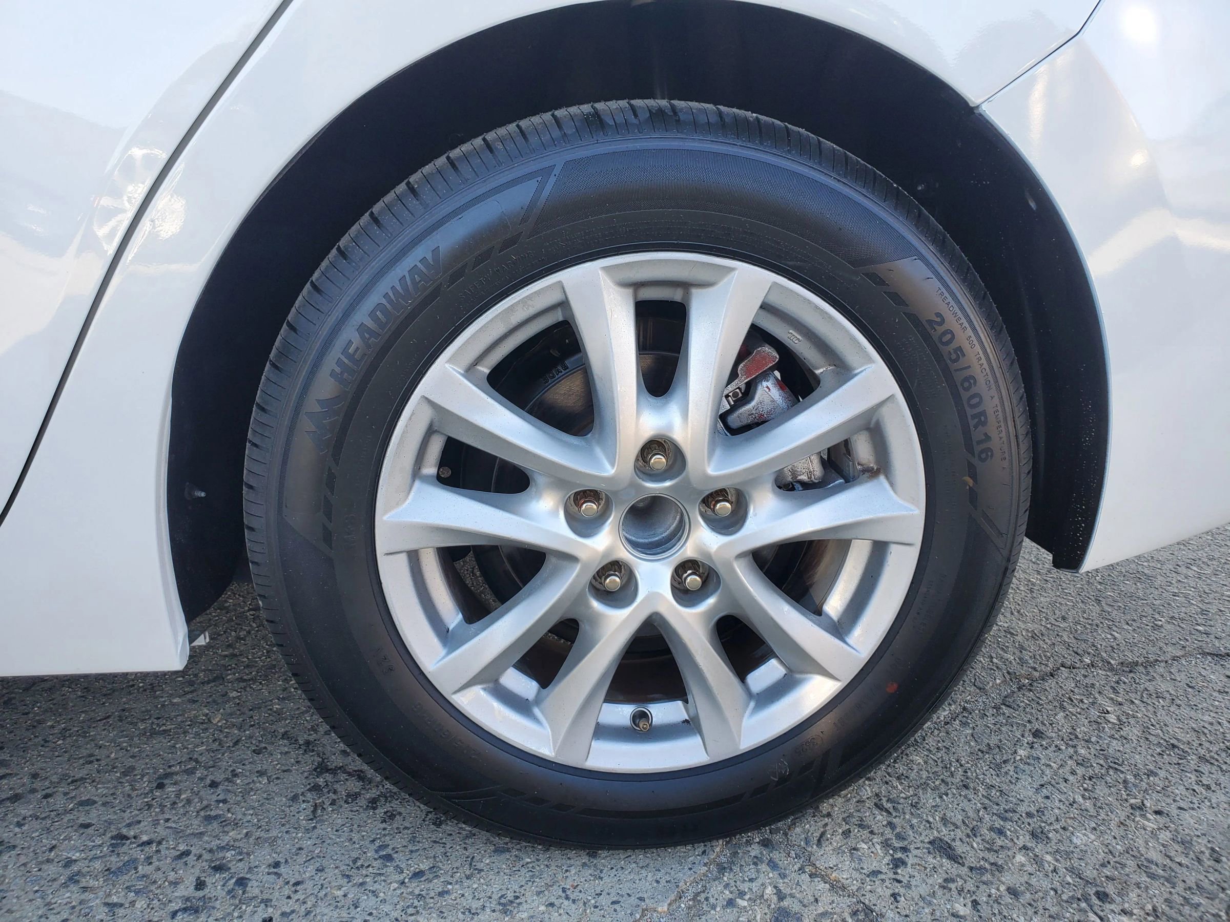 Used 2017 MAZDA MAZDA3 Sport w/ Preferred Equipment Package image 46