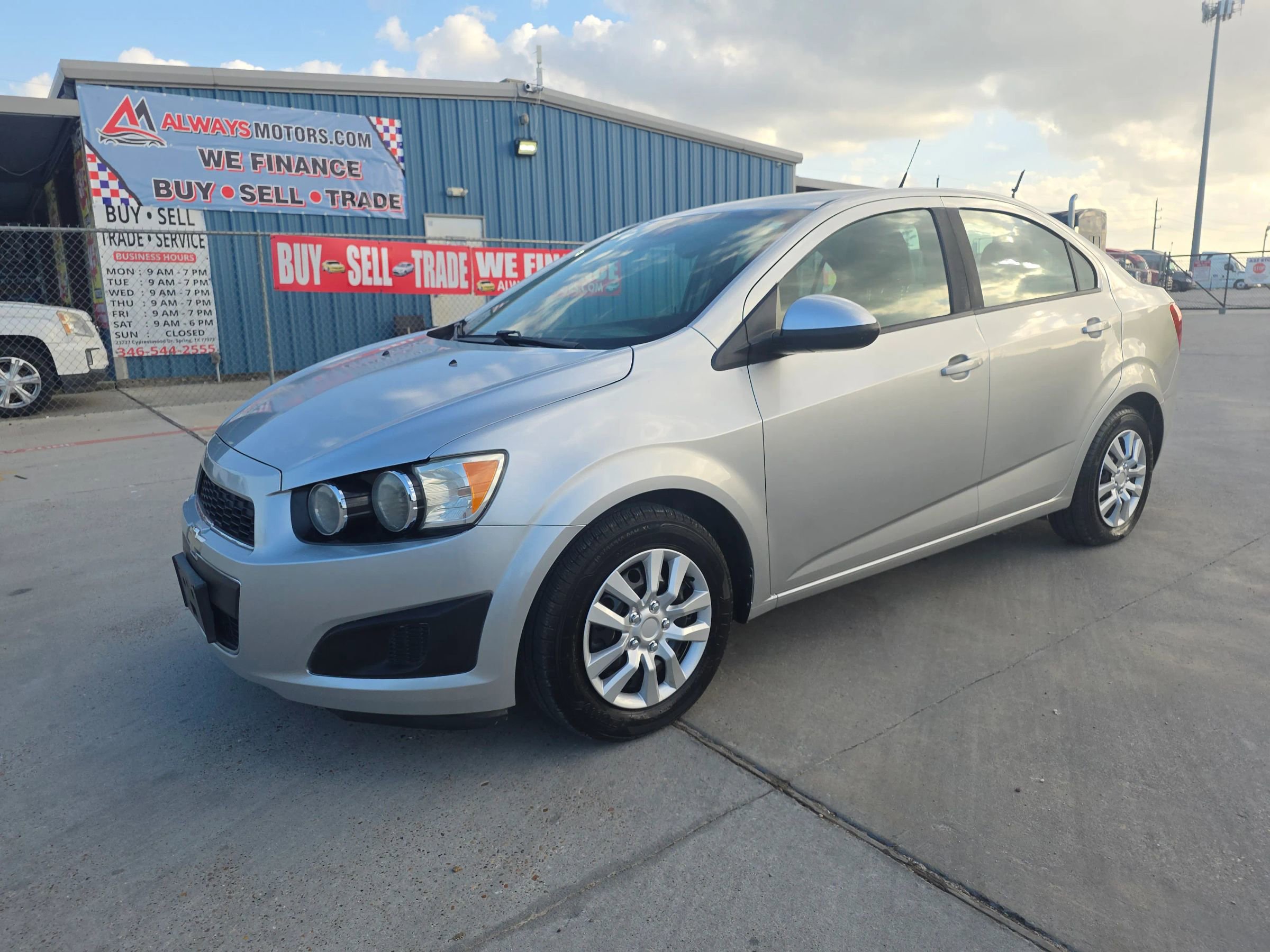 Used 2013 Chevrolet Sonic LS FWD image 2