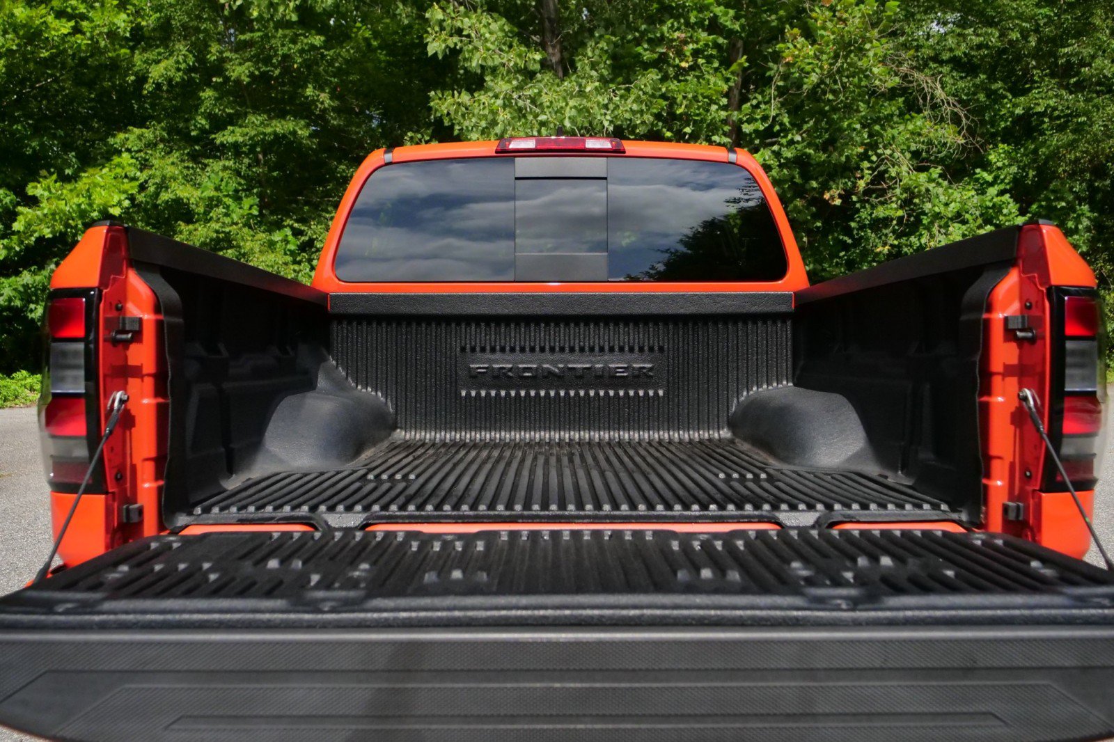 Used 2025 Nissan Frontier Pro-X RWD image 11
