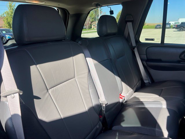 Used 2002 Chevrolet TrailBlazer LTZ AWD/4WD image 9