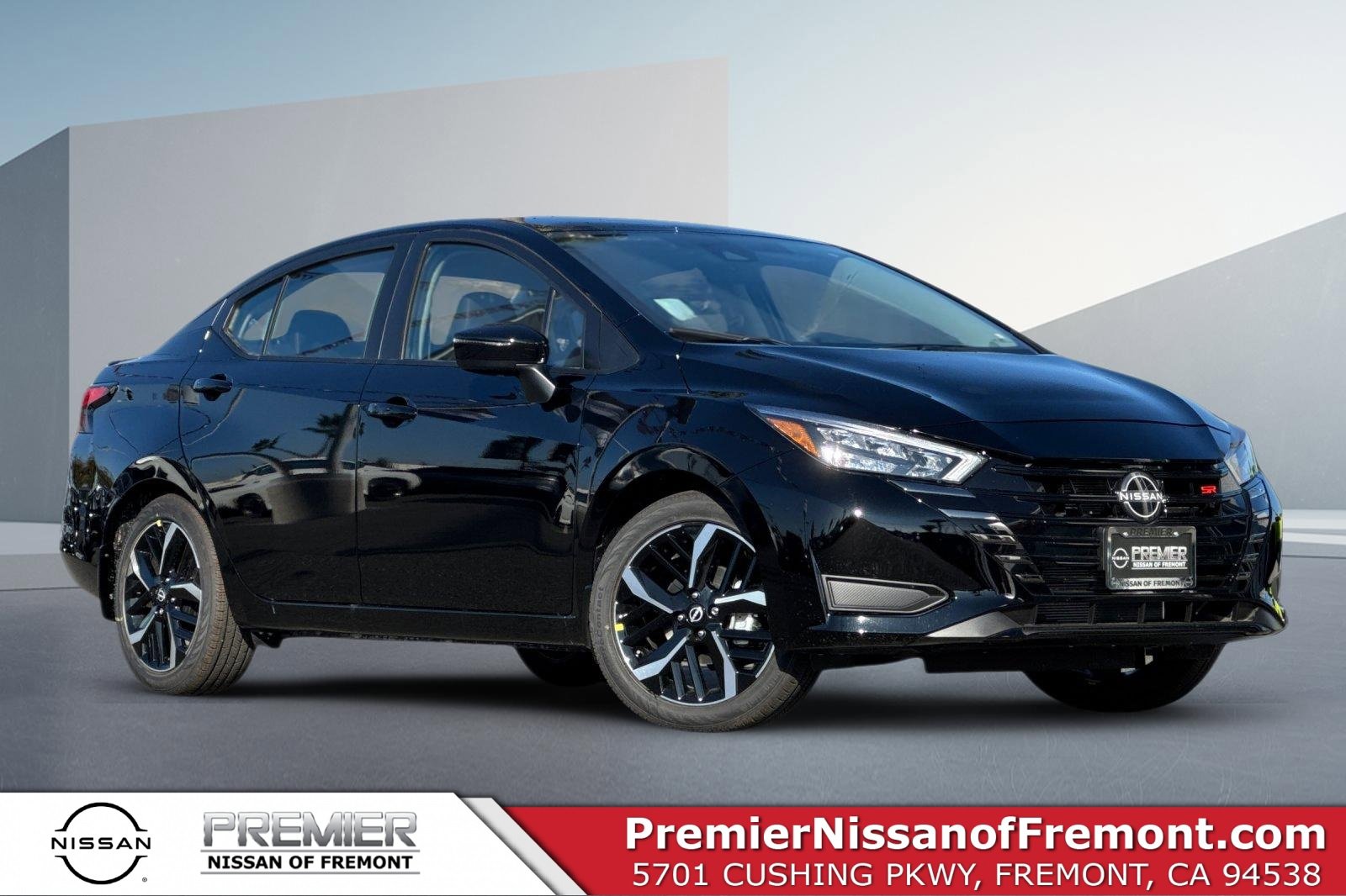 New 2025 Nissan Versa SR w/ Trunk Package image 1