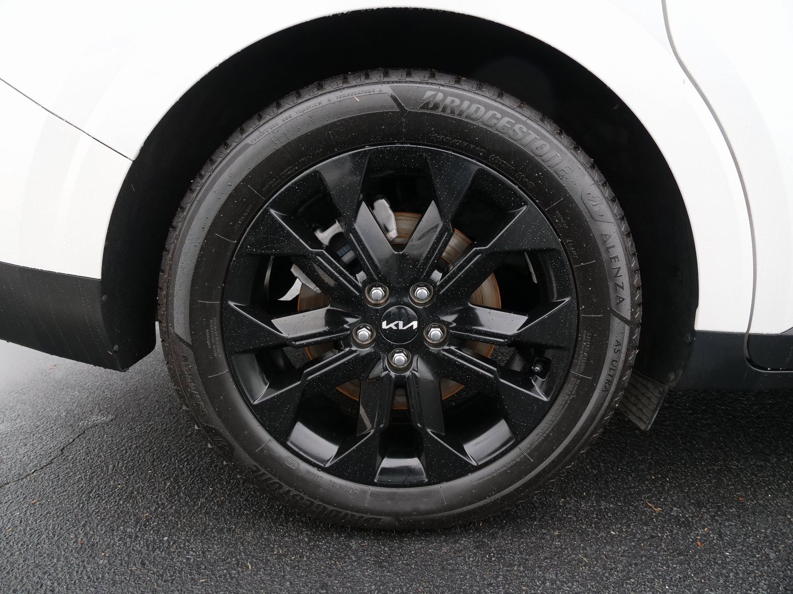 Used 2022 Kia Carnival SX Prestige image 12