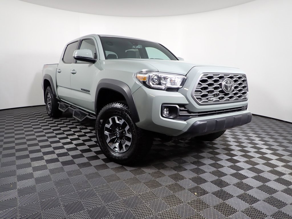 Used 2023 Toyota Tacoma TRD Off-Road image 1
