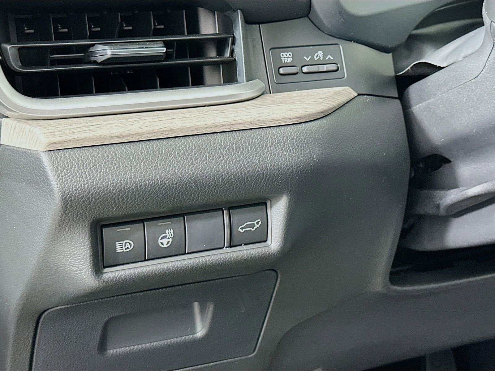 New 2026 Toyota Grand Highlander Platinum AWD/4WD image 10