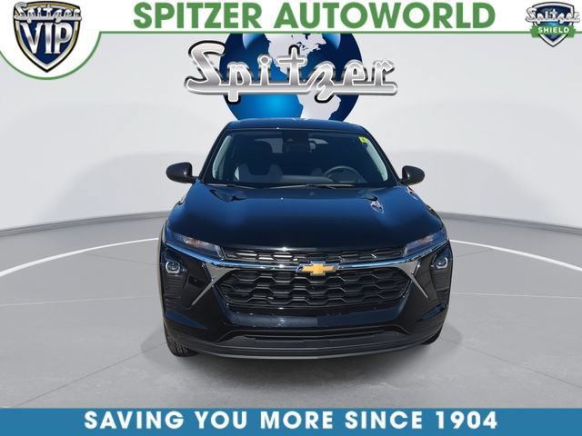 Used 2024 Chevrolet Trax LS FWD image 3