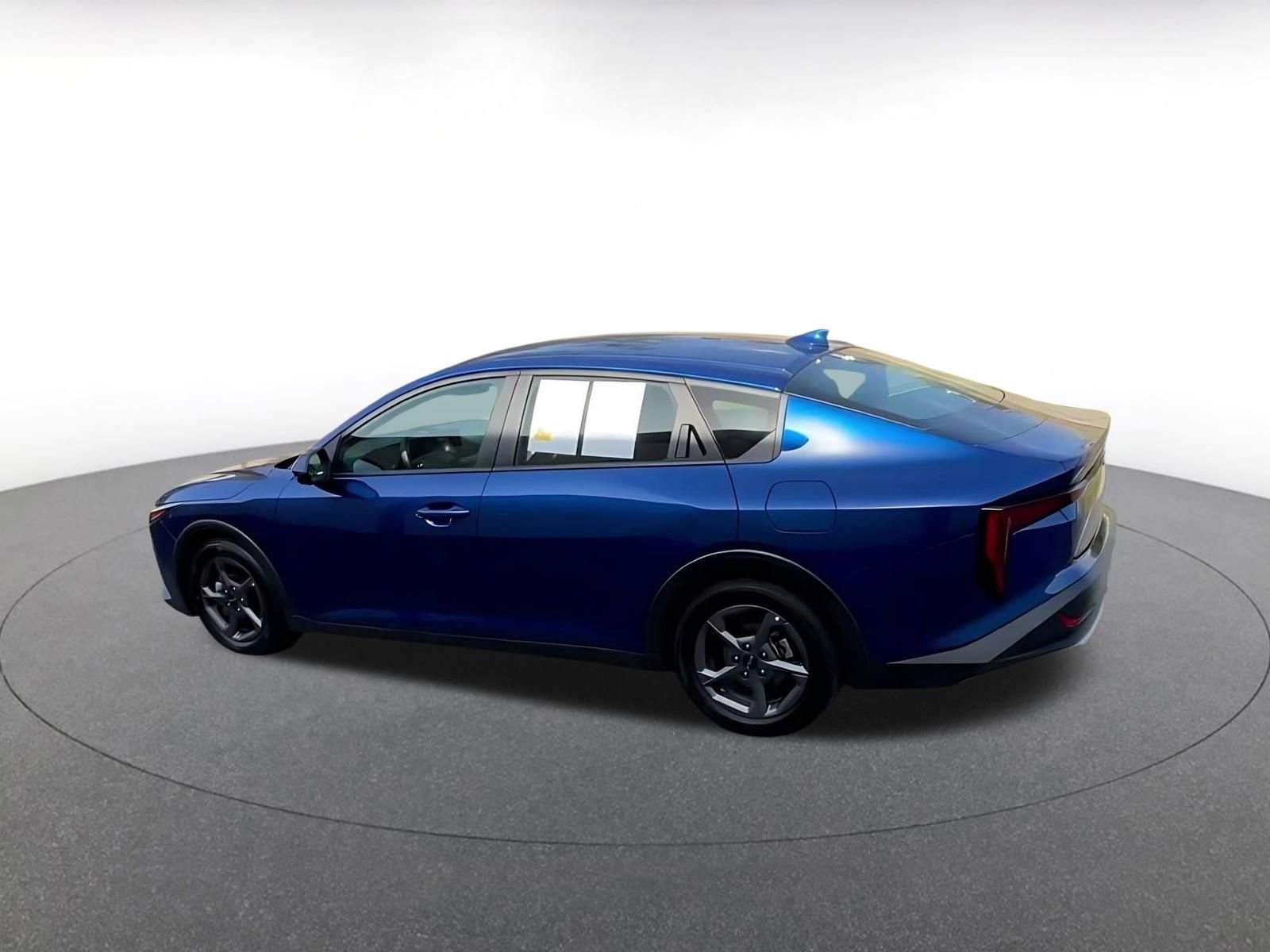 Used 2025 Kia K4 FWD image 9