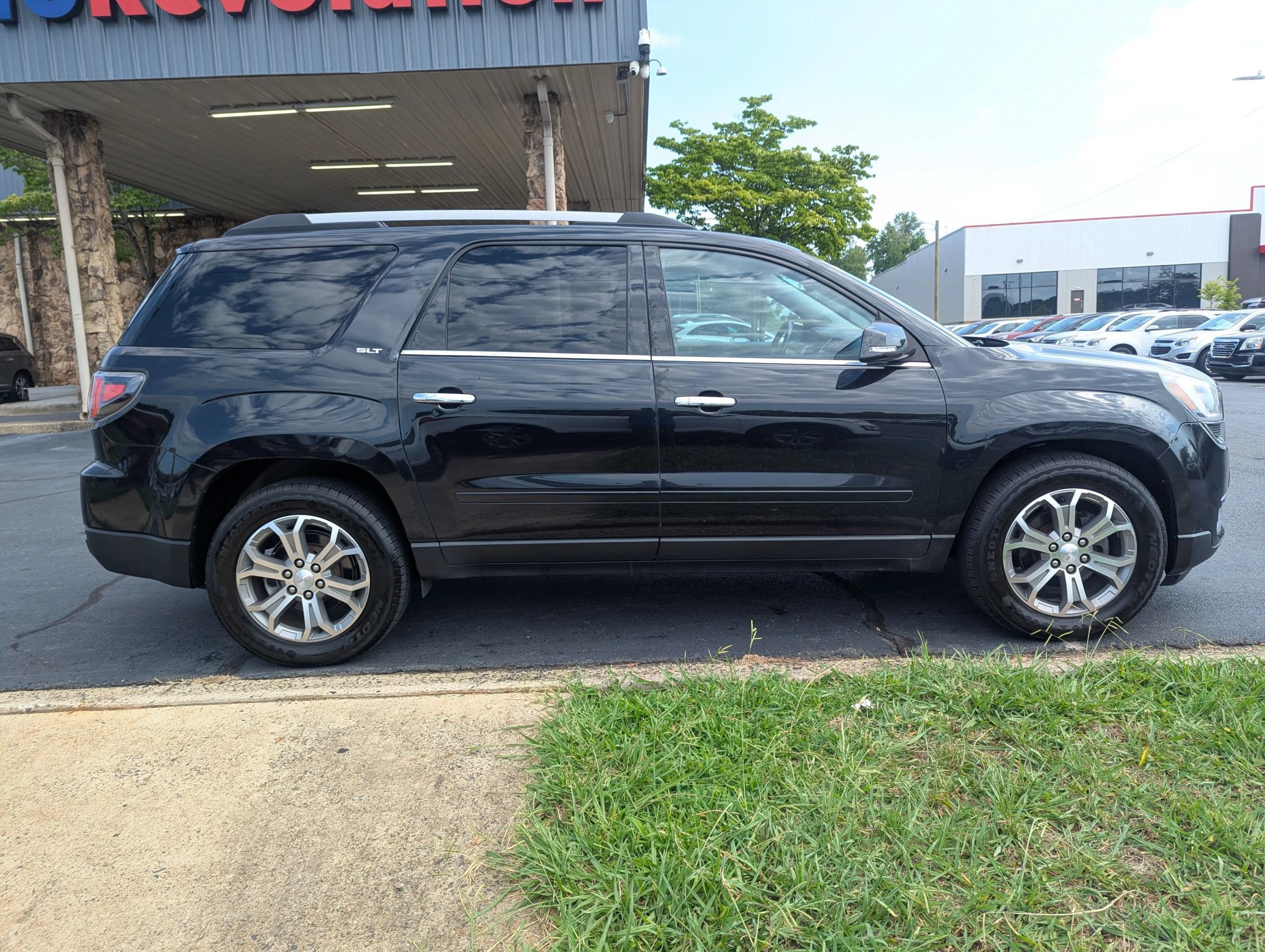 Used 2015 GMC Acadia SLT w/ Open Road Package AWD/4WD image 8