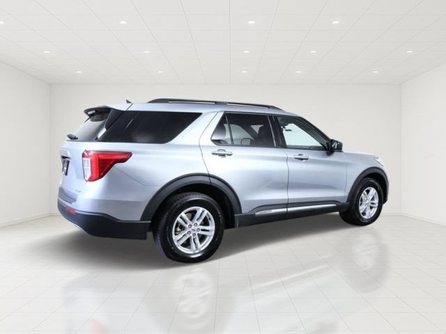 Certified 2024 Ford Explorer XLT w/ Equipment Group 202A AWD/4WD image 6