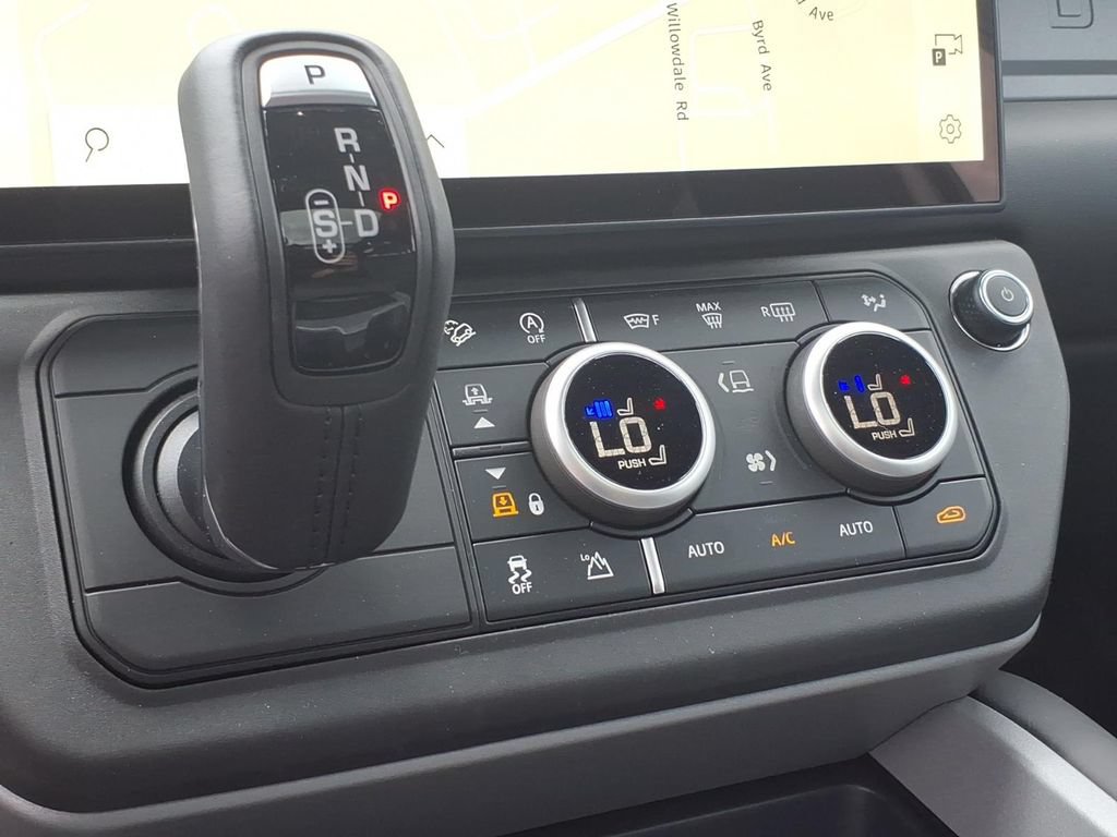 New 2026 Land Rover Defender 90 V8 AWD/4WD image 18