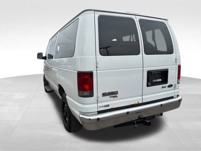 Used 2013 Ford E-350 and Econoline 350 XLT image 14