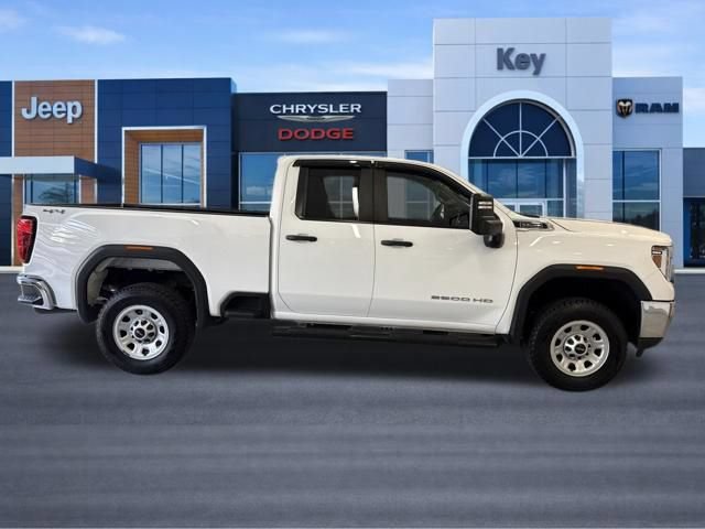 Used 2023 GMC Sierra 2500 Pro w/ Convenience Package AWD/4WD image 9