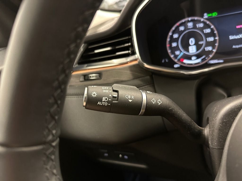 Used 2023 Jaguar F-PACE S AWD/4WD image 20