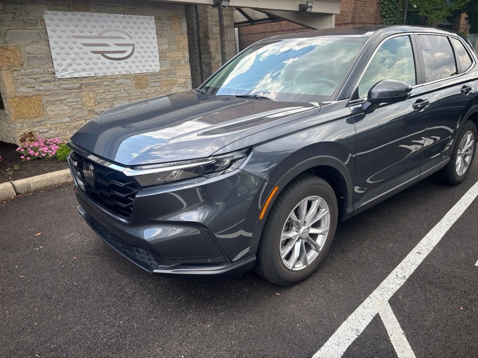 Used 2024 Honda CR-V EX-L image 3