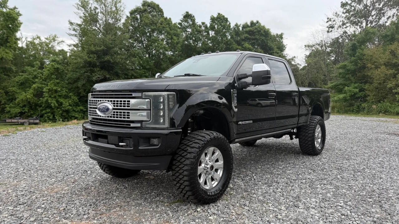 Used 2018 Ford F250 Platinum w/ Platinum Ultimate Package AWD/4WD image 3