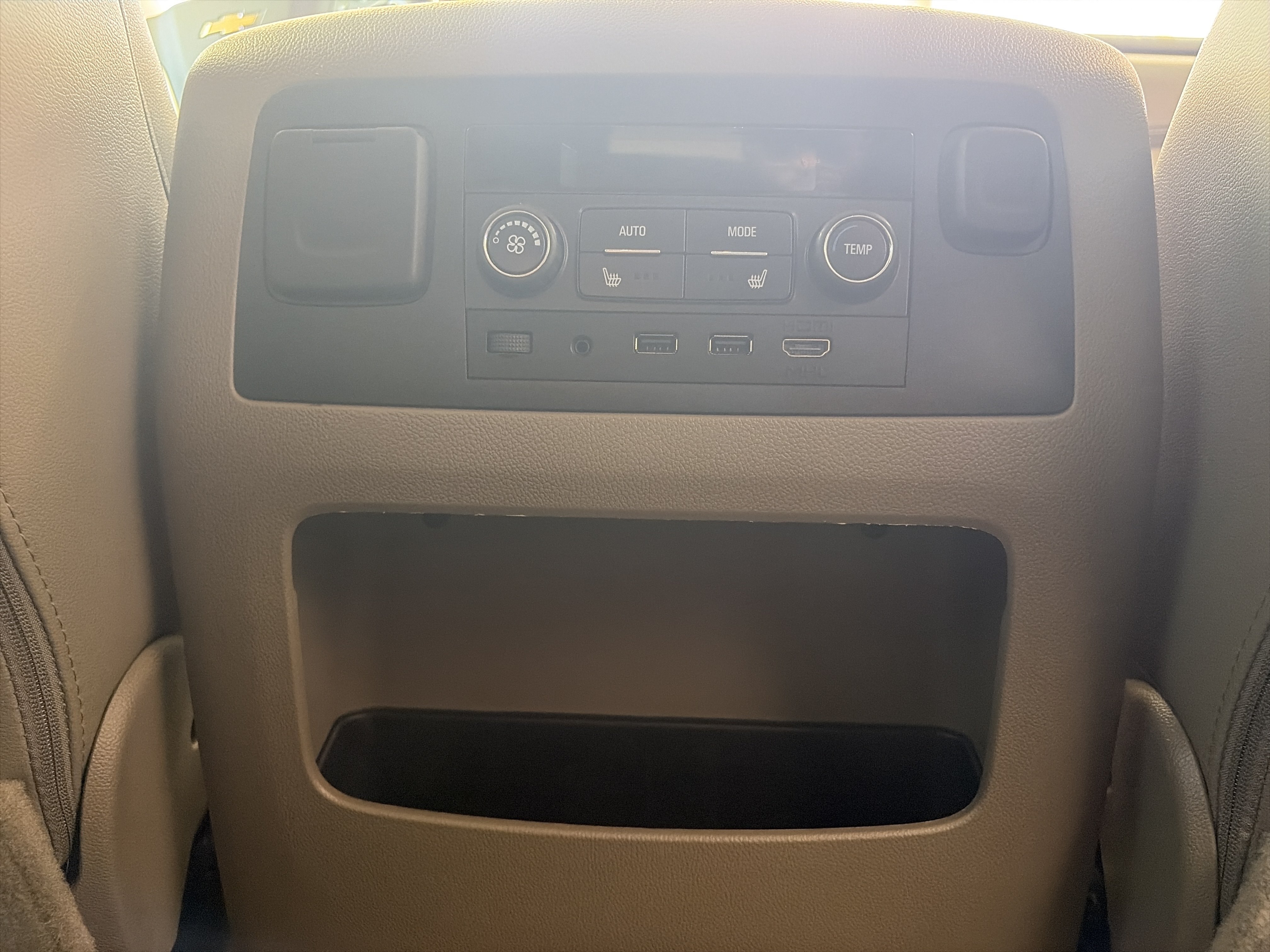 Used 2019 Chevrolet Suburban Premier AWD/4WD image 13