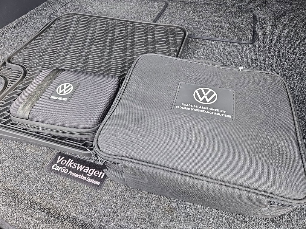 Used 2024 Volkswagen Atlas Cross Sport SEL Premium R-Line image 11