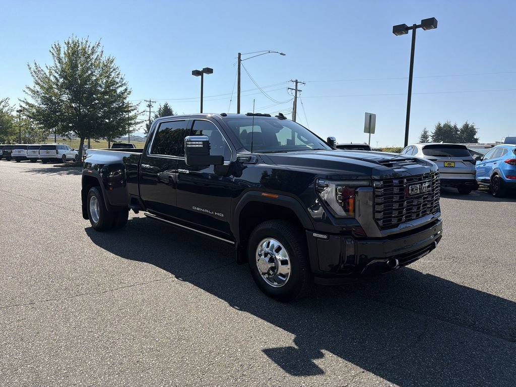 Certified 2024 GMC Sierra 3500 Denali Ultimate AWD/4WD image 3