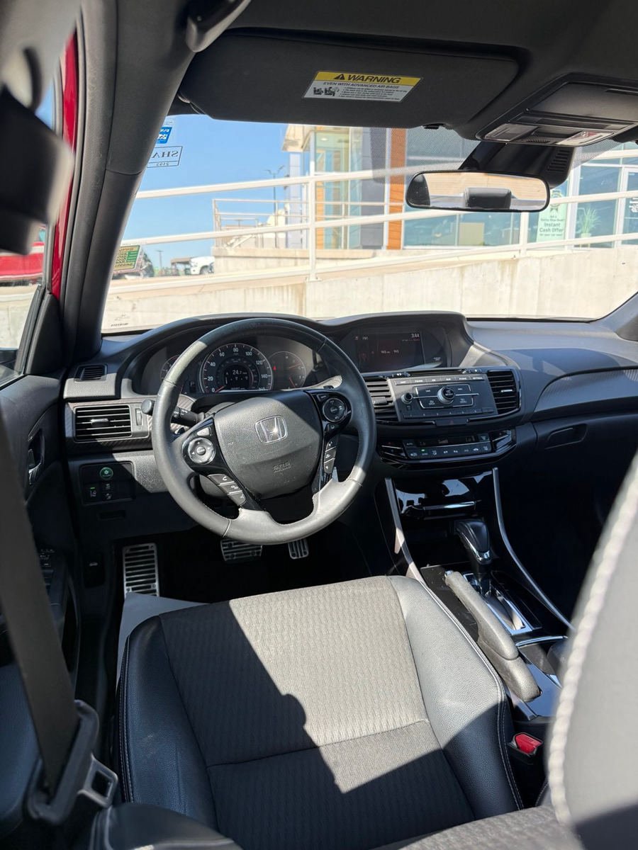 Used 2016 Honda Accord Sport image 9