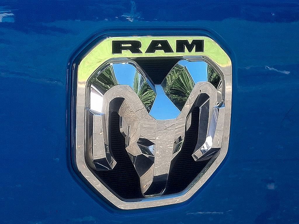 Used 2024 RAM 1500 Laramie AWD/4WD image 30