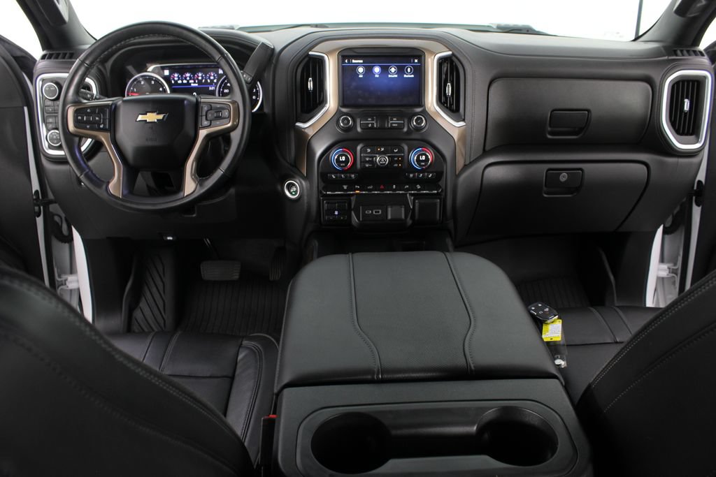 Used 2023 Chevrolet Silverado 3500 High Country AWD/4WD image 11
