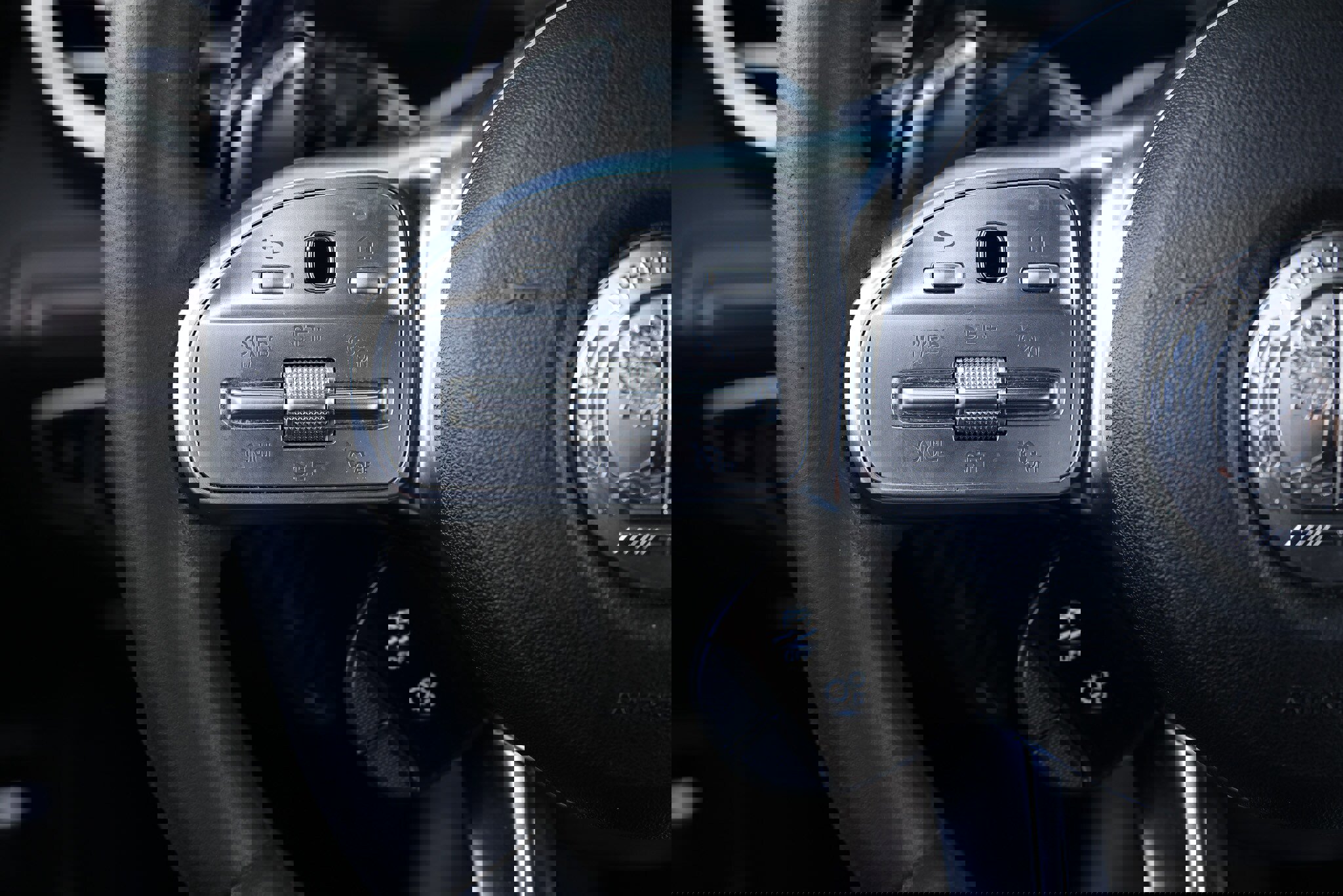 Used 2020 Mercedes-Benz GLC 63 AMG 4MATIC image 31