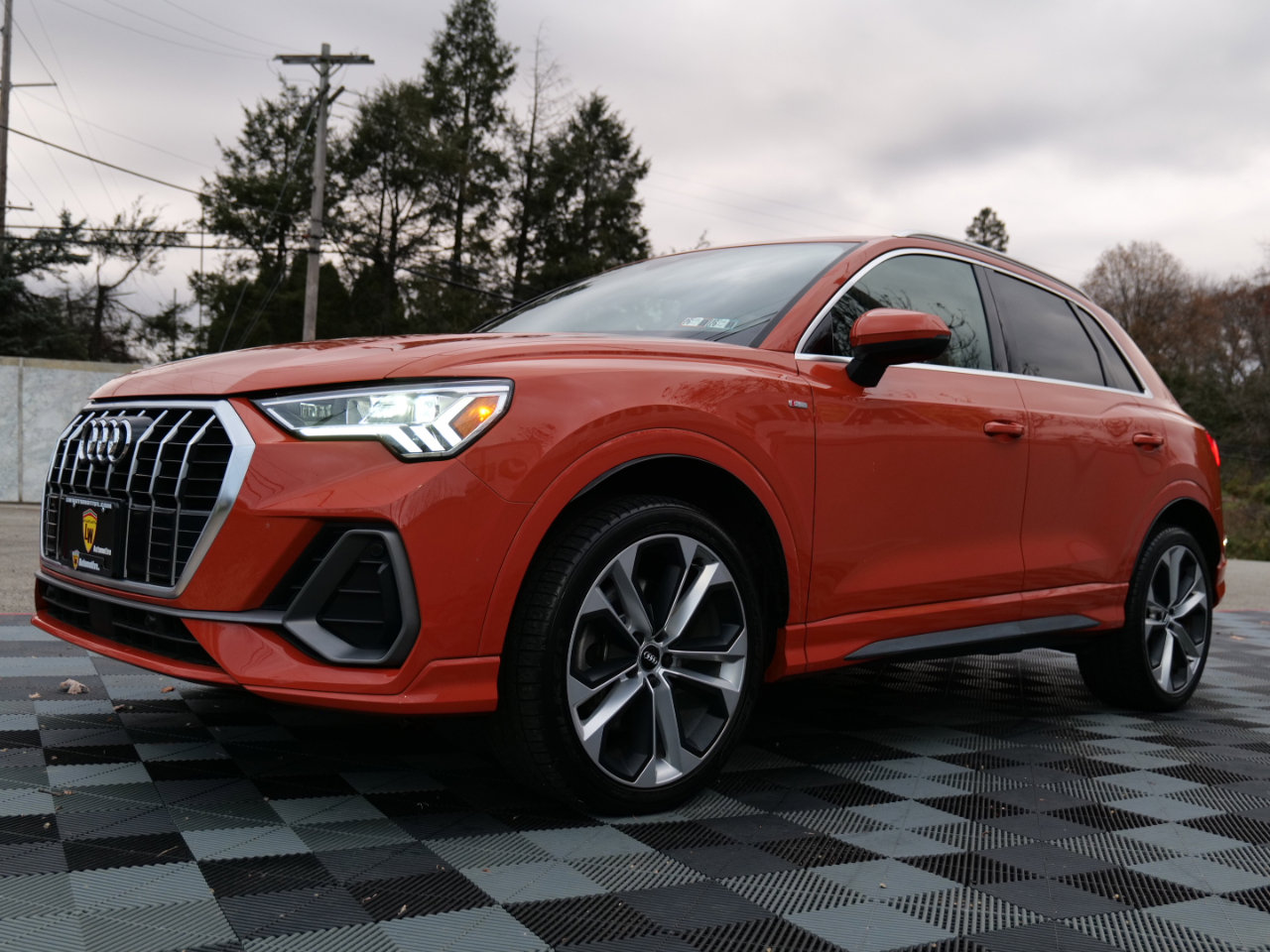 Used 2019 Audi Q3 2.0T Premium Plus w/ Premium Plus Package image 89