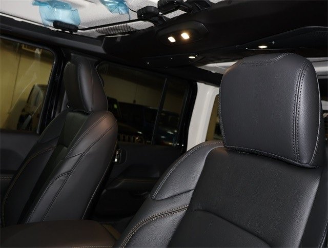 New 2025 Jeep Wrangler Unlimited Sahara w/ Safety Group AWD/4WD image 19