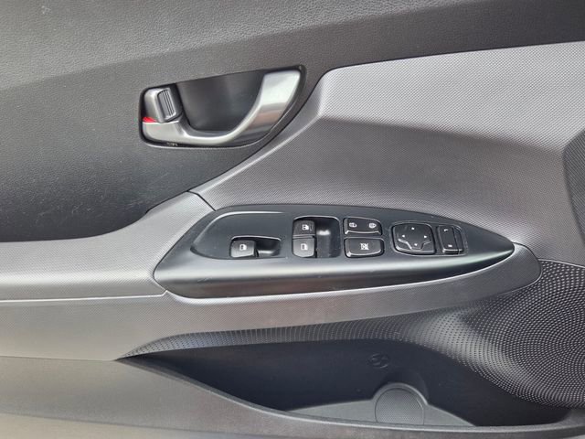 Used 2020 Hyundai Veloster 2.0 image 30