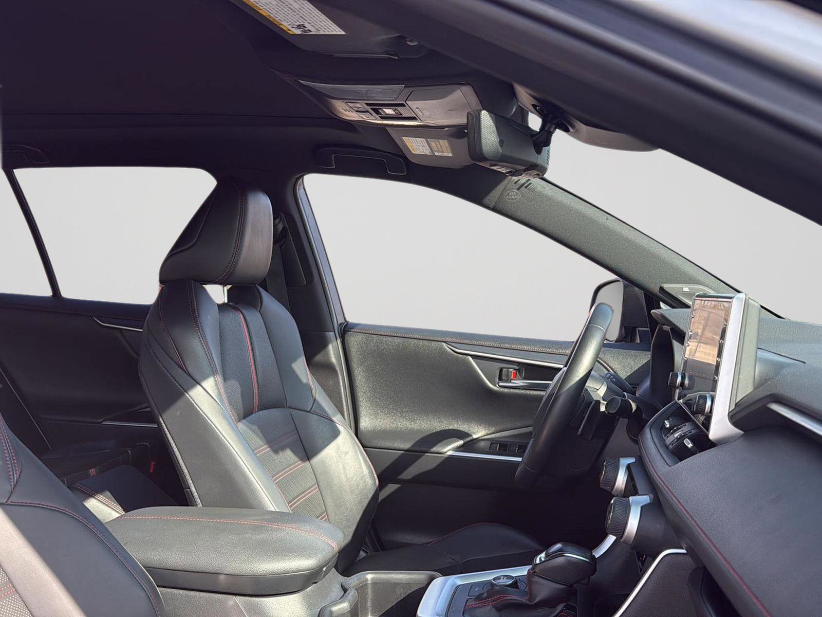 Used 2022 Toyota RAV4 XSE w/ Premium Package image 13