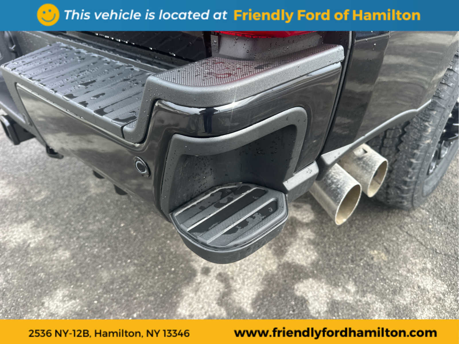 New 2026 Ford F250 Lariat w/ Black Appearance Package image 17