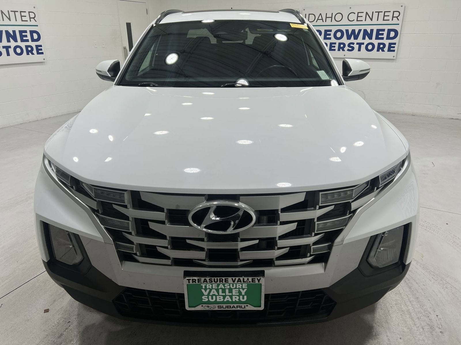 Used 2022 Hyundai Santa Cruz SEL Premium image 3