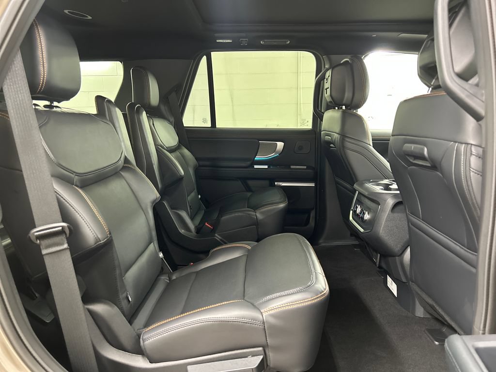 New 2027 Ford Expedition Tremor w/ Driver's Package AWD/4WD image 17