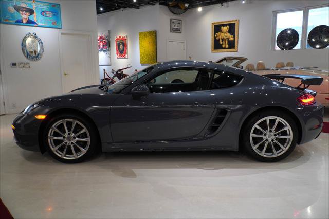 Used 2018 Porsche 718 Cayman RWD image 4