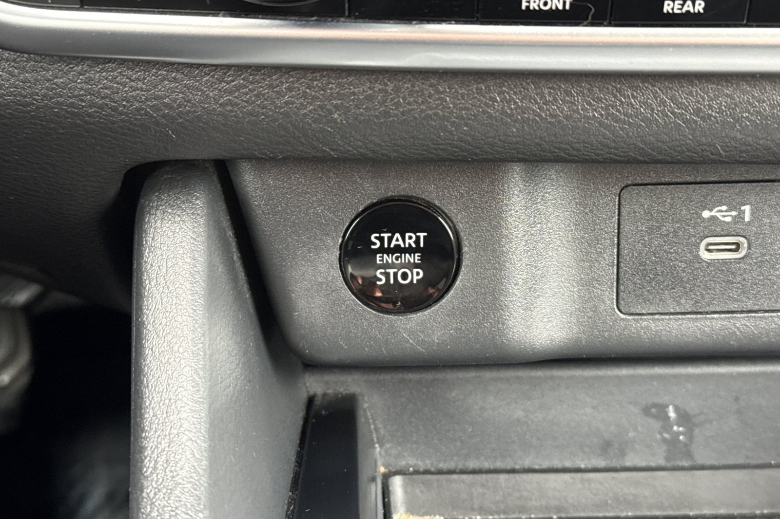 Certified 2024 Nissan Rogue SV FWD image 29