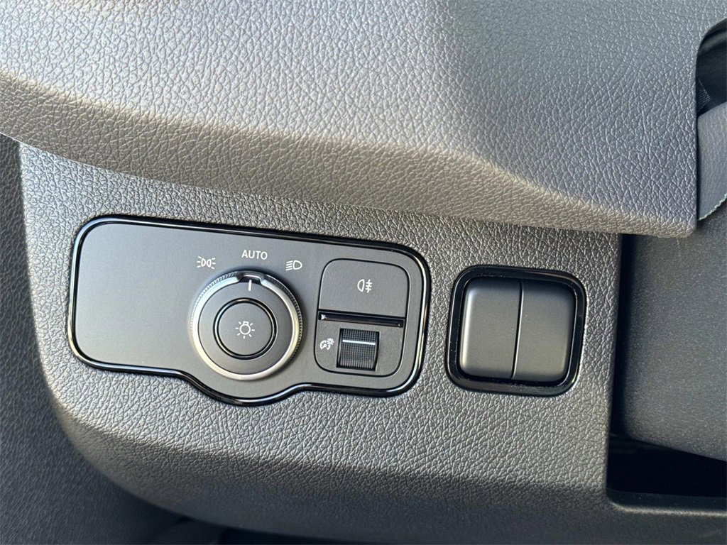 New 2026 Mercedes-Benz Sprinter 144 Cargo image 29