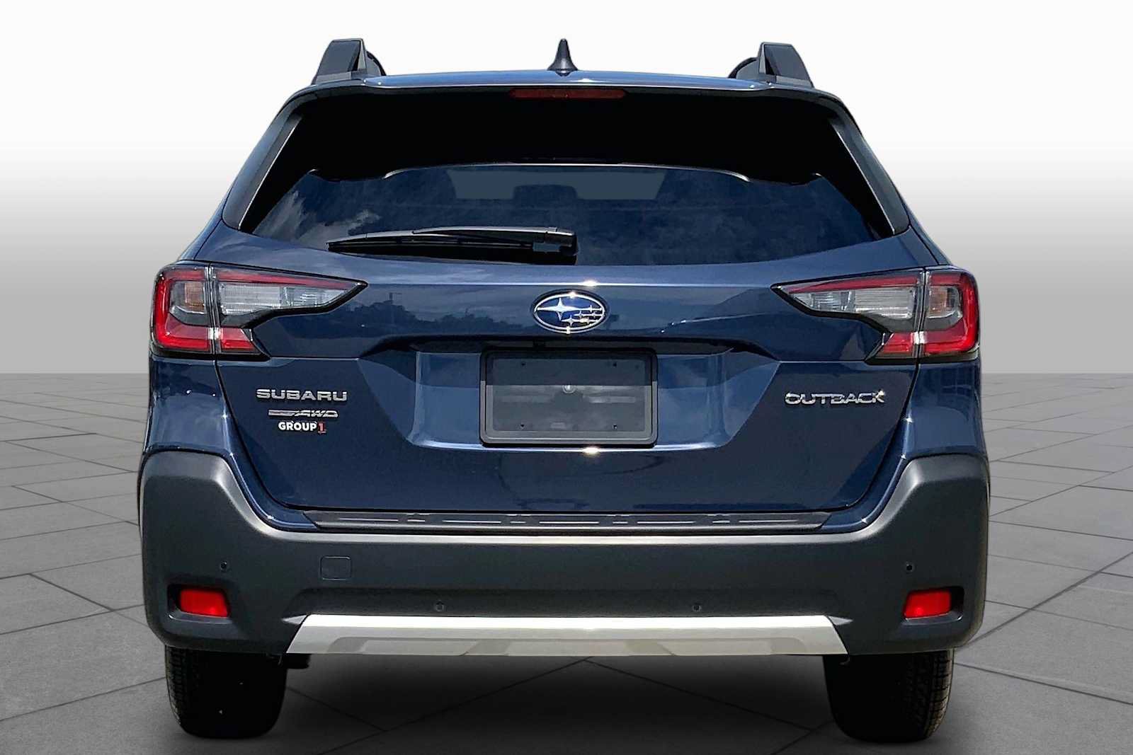 Certified 2025 Subaru Outback Limited AWD/4WD image 5