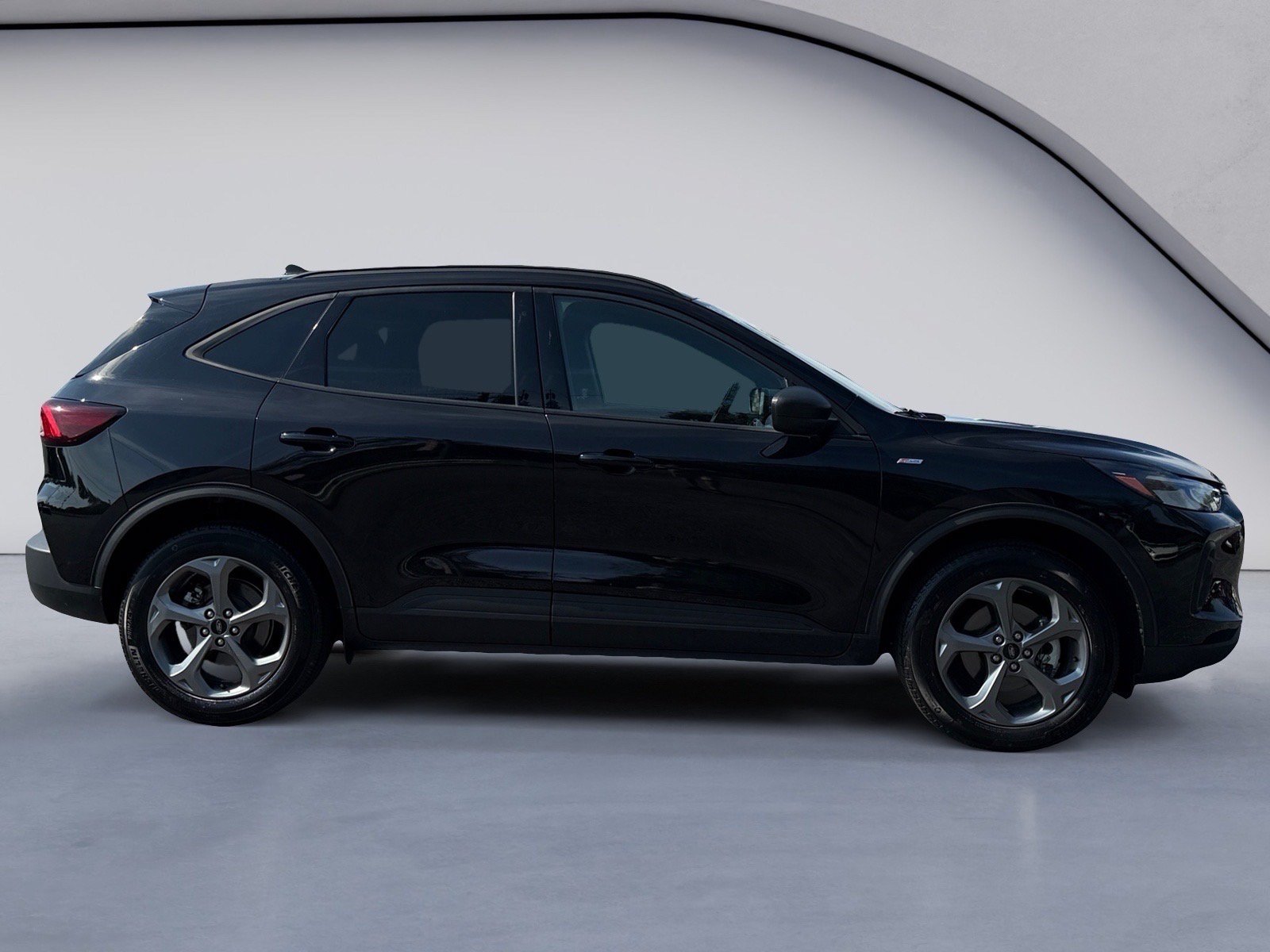 Used 2025 Ford Escape ST-Line AWD/4WD image 6