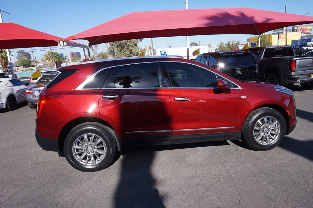Used 2017 Cadillac XT5 Luxury w/ Driver Awareness Package AWD/4WD image 5