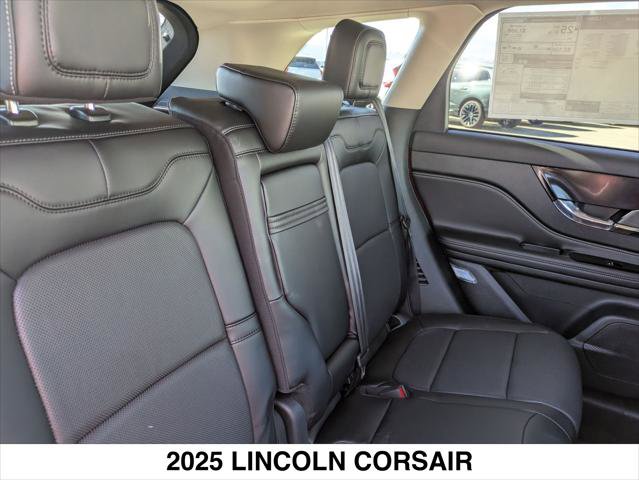 New 2025 Lincoln Corsair Reserve image 13