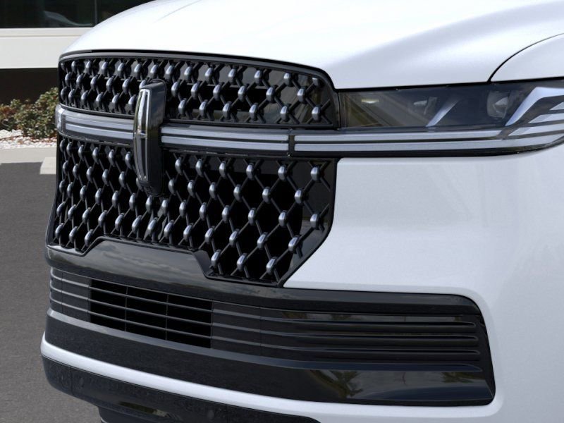 New 2025 Lincoln Navigator Black Label image 17