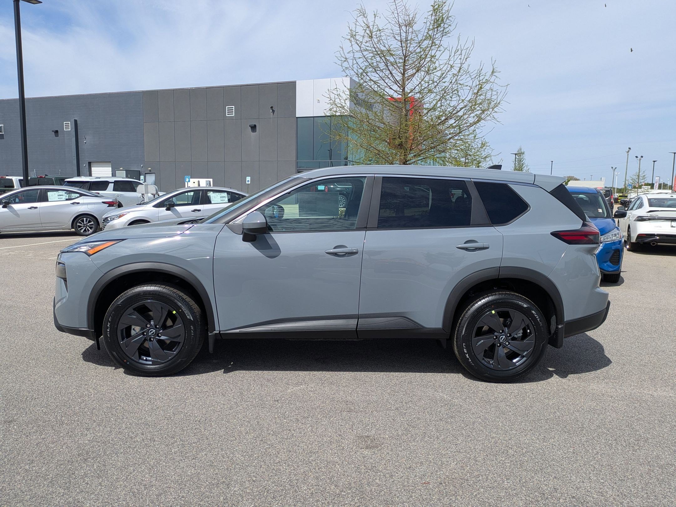 New 2026 Nissan Rogue SV FWD image 7